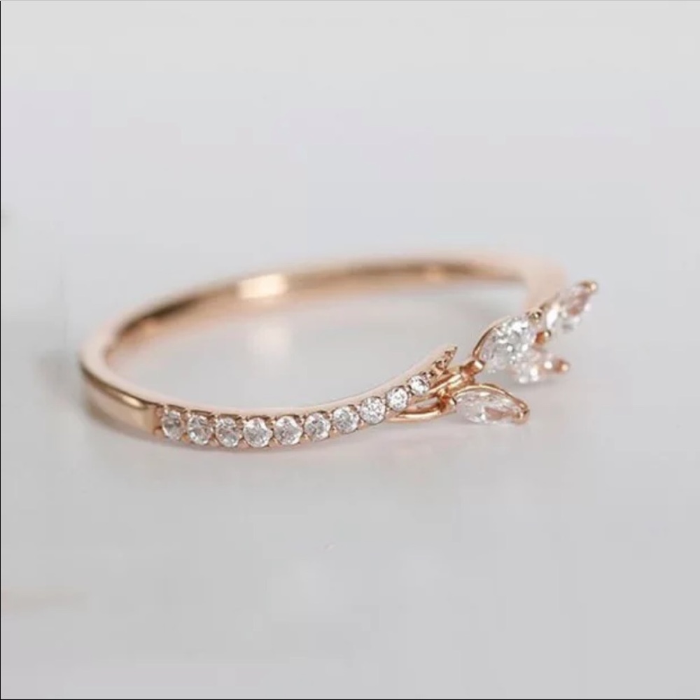 LAVANDER ♡ Crystal Ring GIFT (White Crystal) Size 6 - Picture 7 of 7